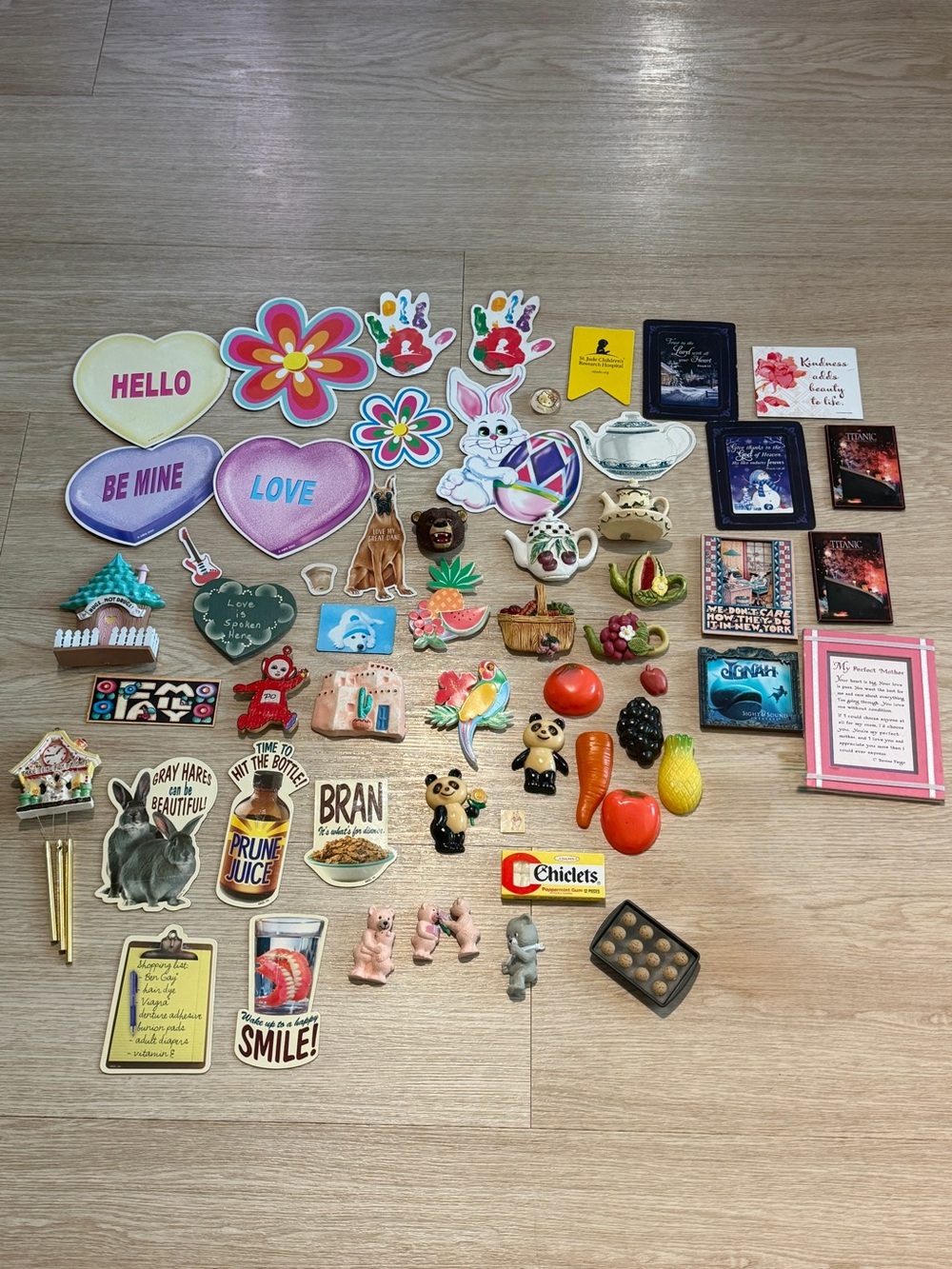 Lot of 57 Vintage Kitchen Fridge Magnets Collection 70s-05 Fruit, Foods, Animals